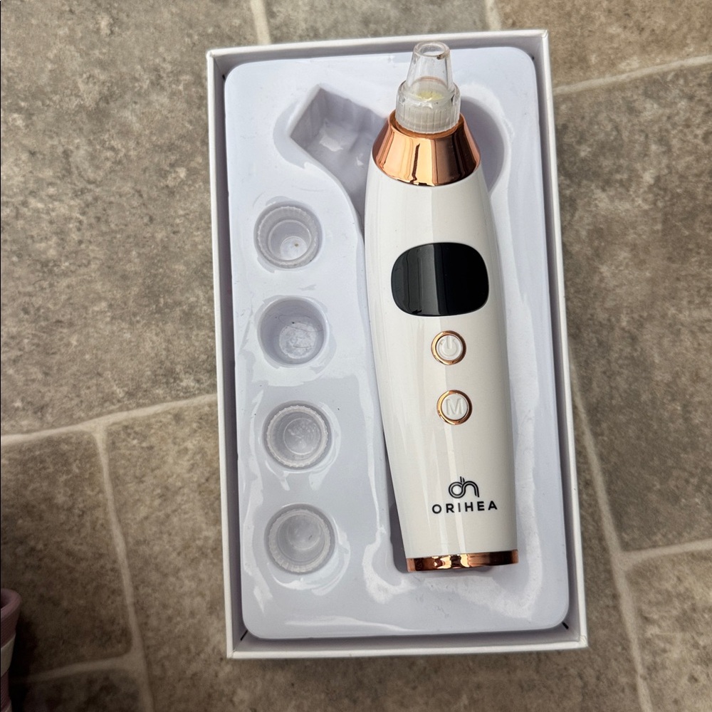 Orihea White and Gold Facial Pore Cleaner